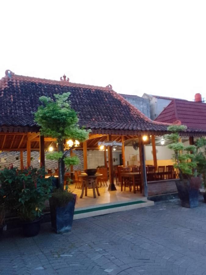 苏多摩街小木屋酒店 日惹 外观 照片