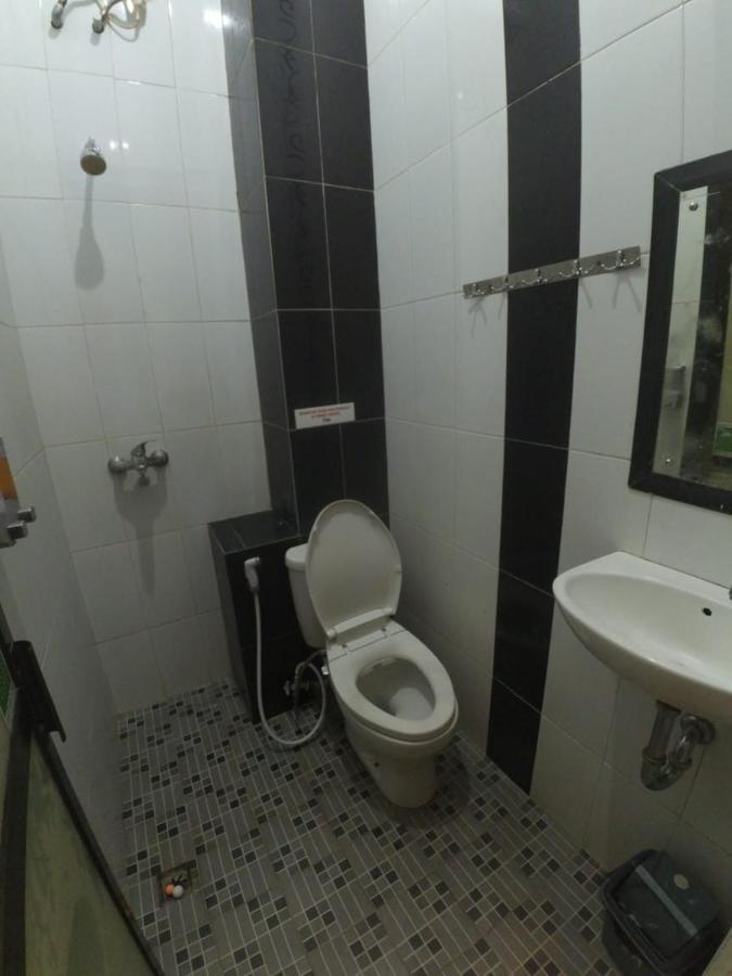 苏多摩街小木屋酒店 日惹 外观 照片